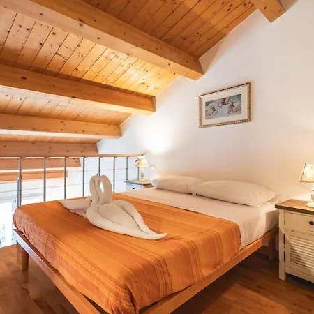 Sunrise Loft, Centro Storico Apartamento
