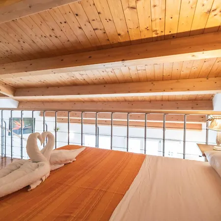 Sunrise Loft, Centro Storico Apartamento Rávena